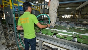 泰国工厂实景拍摄注胶图